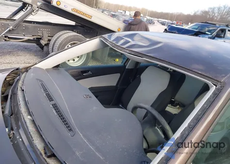 2015 Volkswagen Jetta 2.0L S из США, поврежденный, VIN 3VW2K7AJ2FM411454